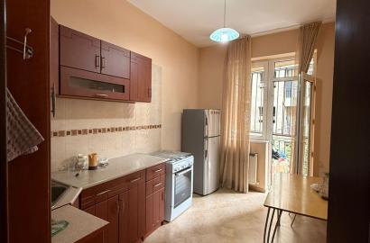 იყიდება ახალი გარემონტებული 4 ოთახიანი ბინა